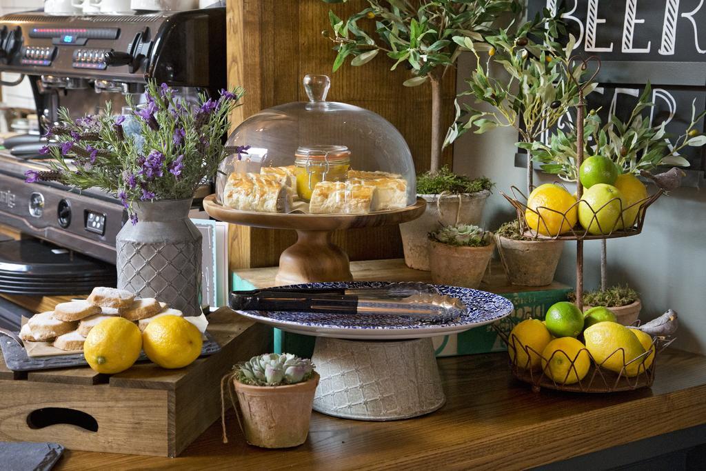 The George Townhouse Hotel Shipston-on-Stour Bagian luar foto