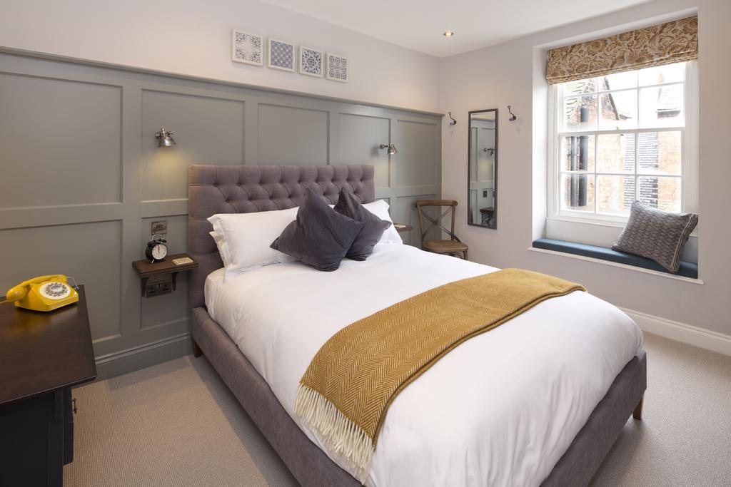 The George Townhouse Hotel Shipston-on-Stour Bagian luar foto